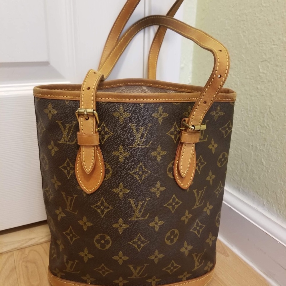 Authentic Louis Vuitton Pm Bucket Bag